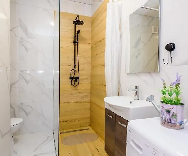 Morska Daire Komarna