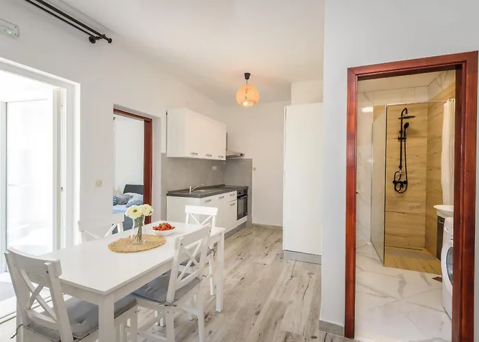 Daire Morska Komarna